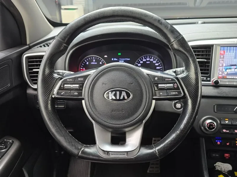 Kia Sportage DIESEL 1.6 2WD PRESTIGE, снимка 12 - Автомобили и джипове - 55171204