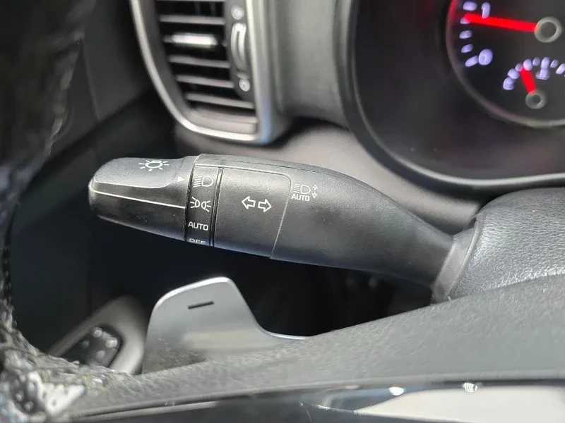 Kia Sportage DIESEL 1.6 2WD PRESTIGE, снимка 16 - Автомобили и джипове - 55171204