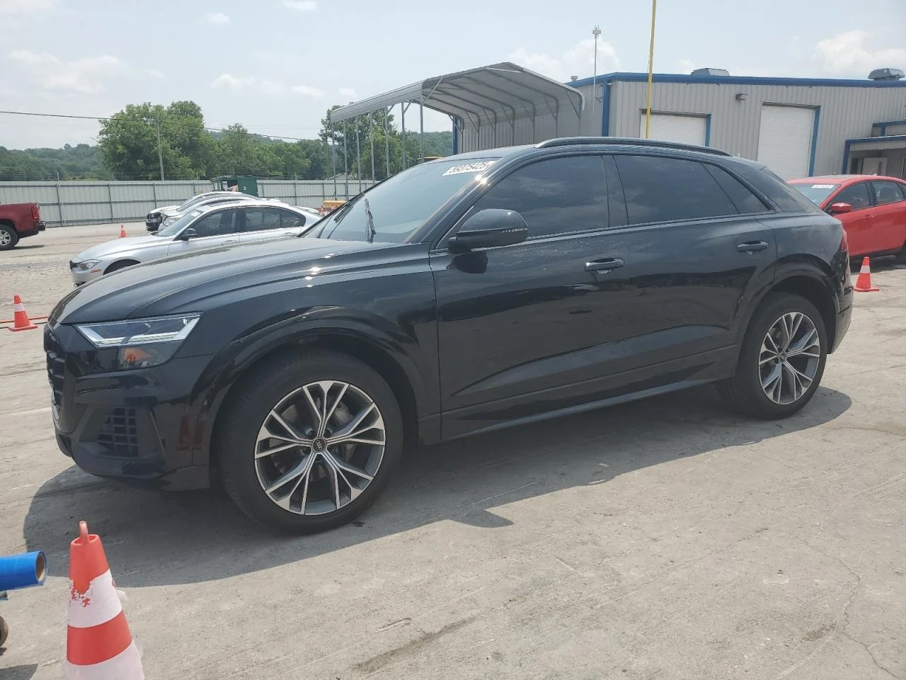 Audi Q8 S-LINE* PREMIUM PLUS* АВТО КРЕДИТ - изображение 3