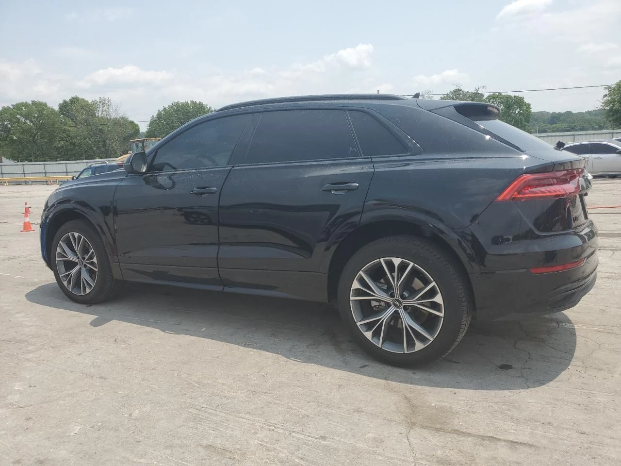 Audi Q8 S-LINE* PREMIUM PLUS* АВТО КРЕДИТ - изображение 4