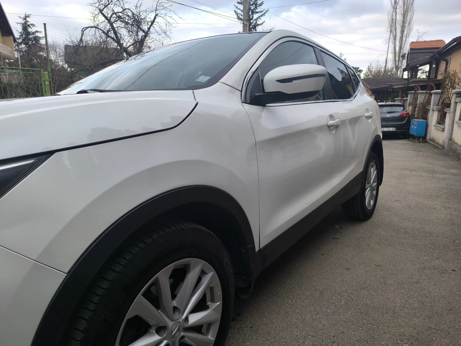 Nissan Qashqai Евро 6. 4x4, снимка 2 - Автомобили и джипове - 53945093