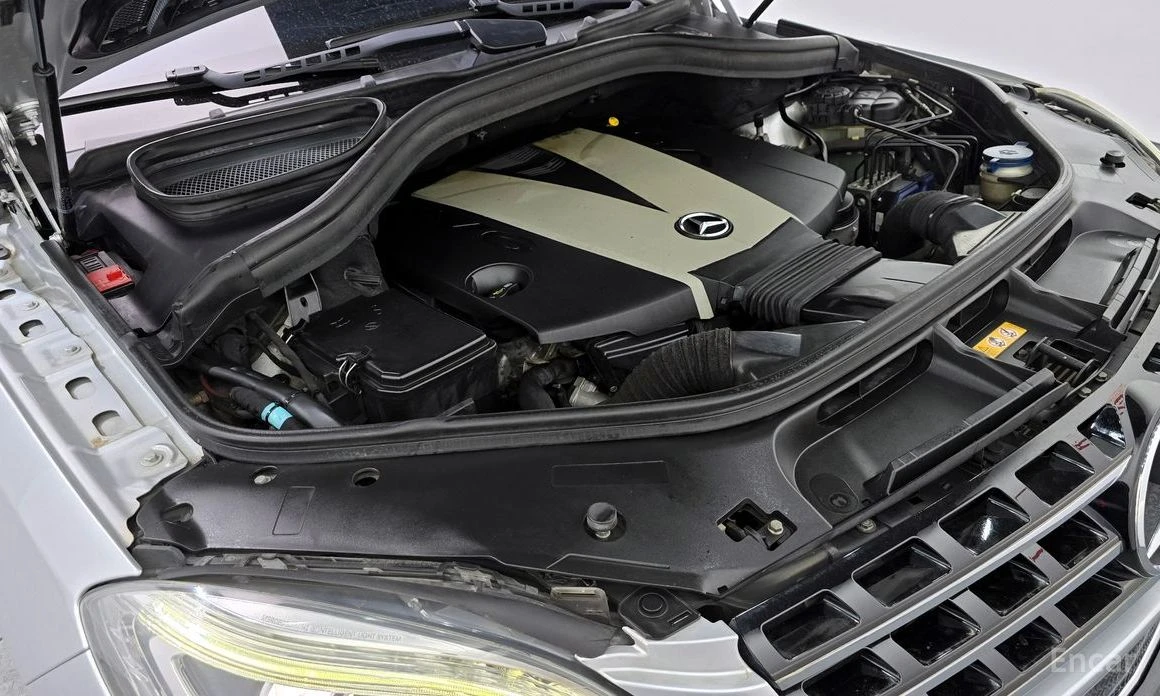 Mercedes-Benz ML 350 4MATIC* BLUETEC* ПОДГРЕВ* ОБДУХВАНЕ* ПАНОРАМА, снимка 6 - Автомобили и джипове - 53976168