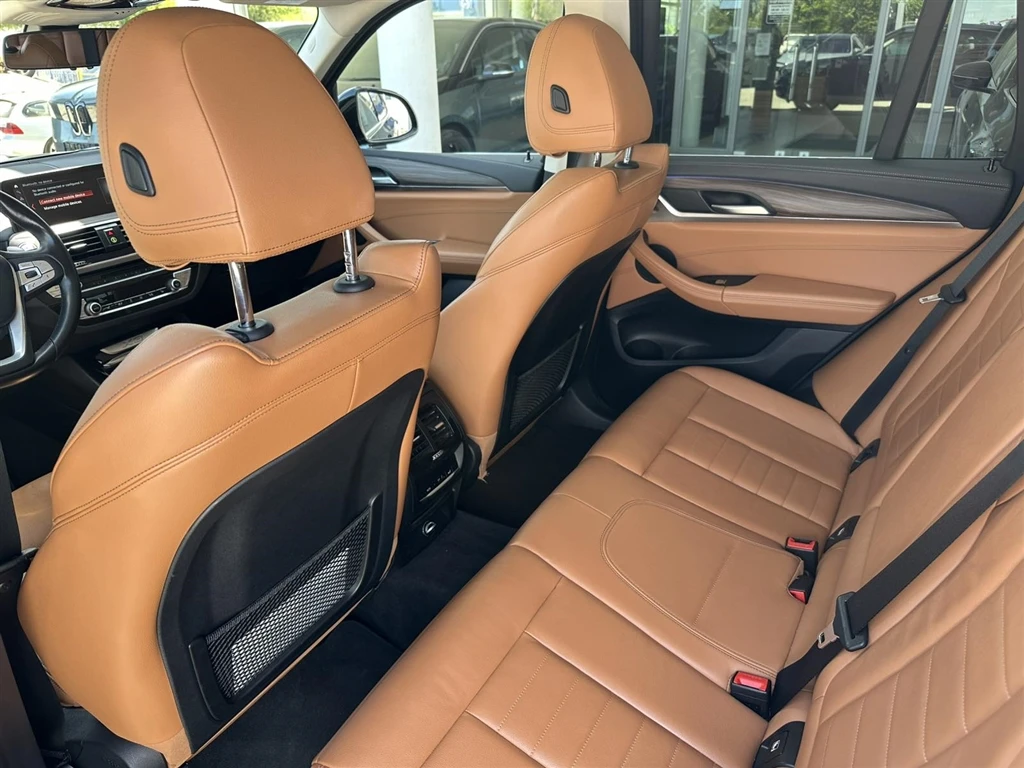 BMW X3 xDrive20i, снимка 9 - Автомобили и джипове - 54364620