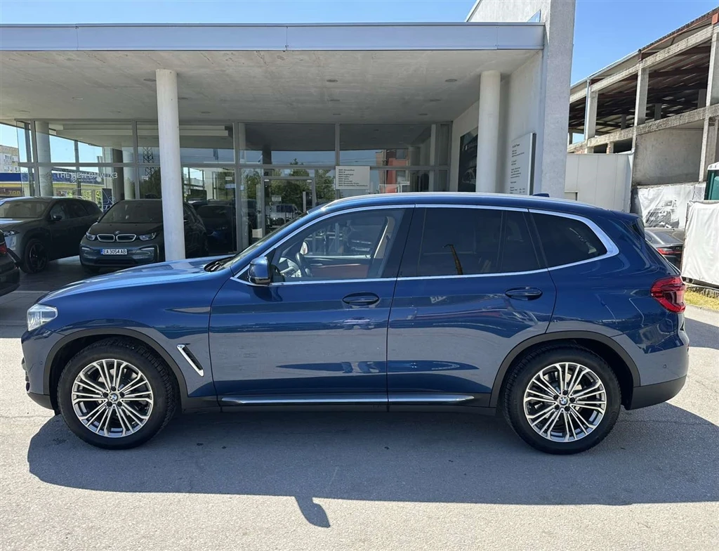 BMW X3 xDrive20i, снимка 3 - Автомобили и джипове - 54364620