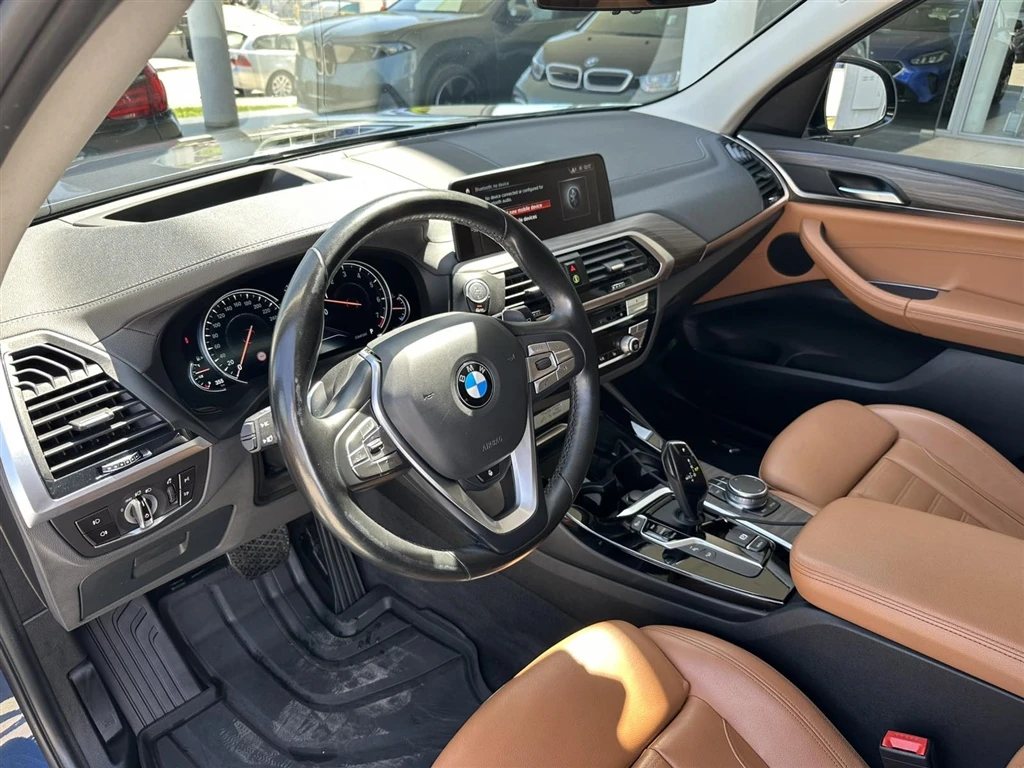 BMW X3 xDrive20i, снимка 6 - Автомобили и джипове - 54364620