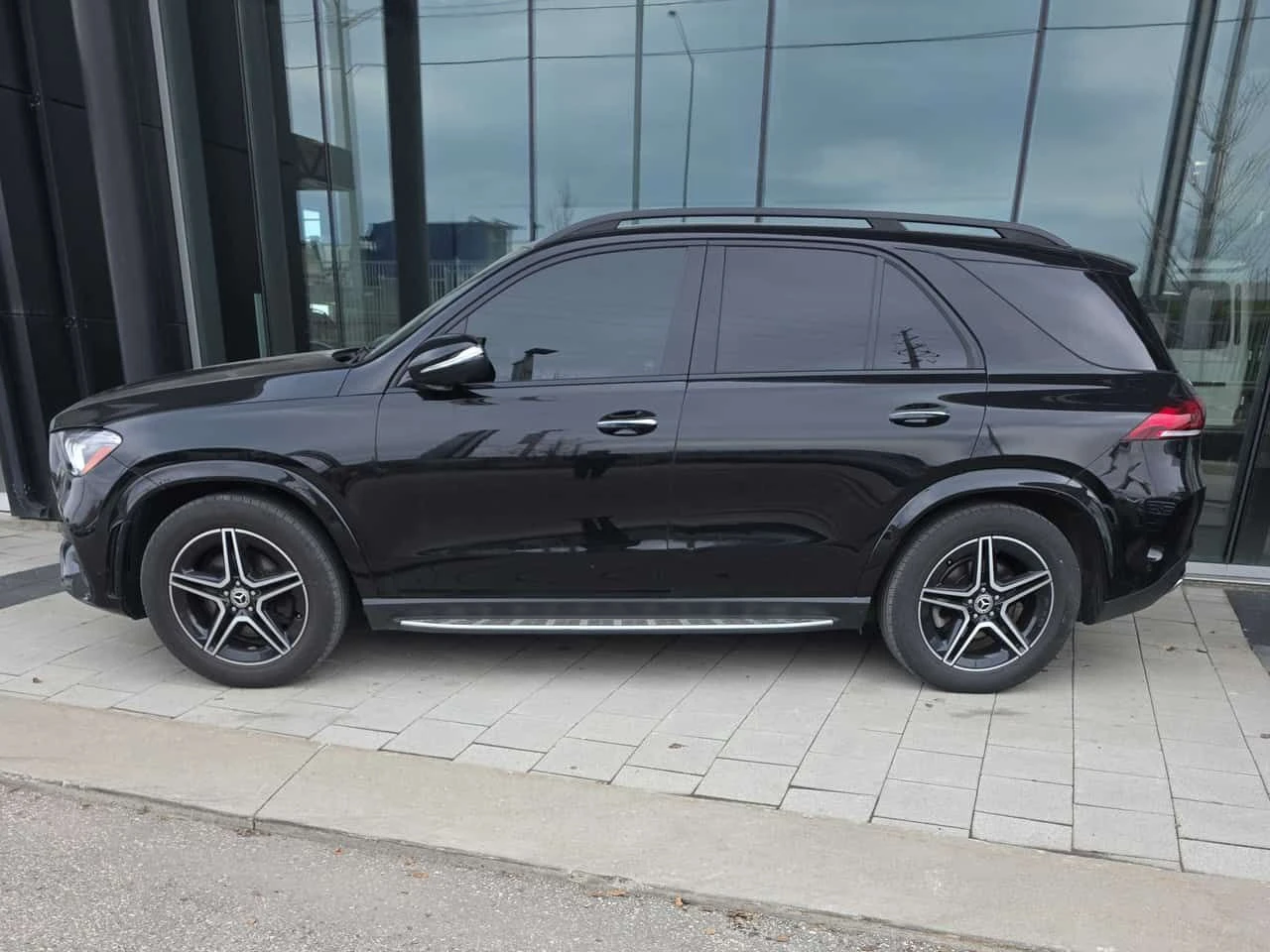 Mercedes-Benz GLE 350 /360/DISTRONIC/BURMESTER/CARFAX, снимка 2 - Автомобили и джипове - 54384723