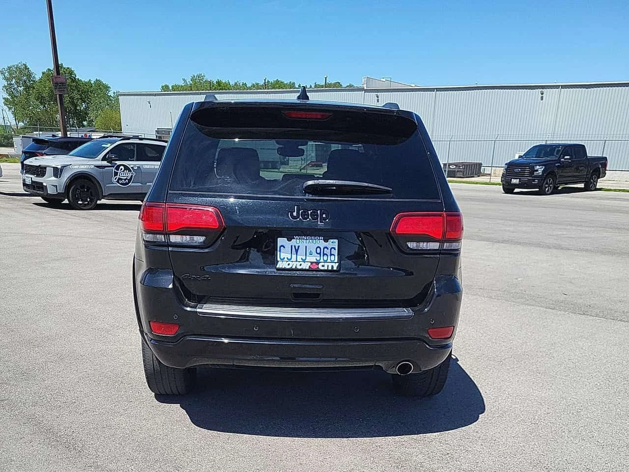 Jeep Grand cherokee * Altitude * АВТОКРЕДИТ БЕЗ ПЪРВОНАЧАЛНА ВНОСКА* , снимка 4 - Автомобили и джипове - 54734203