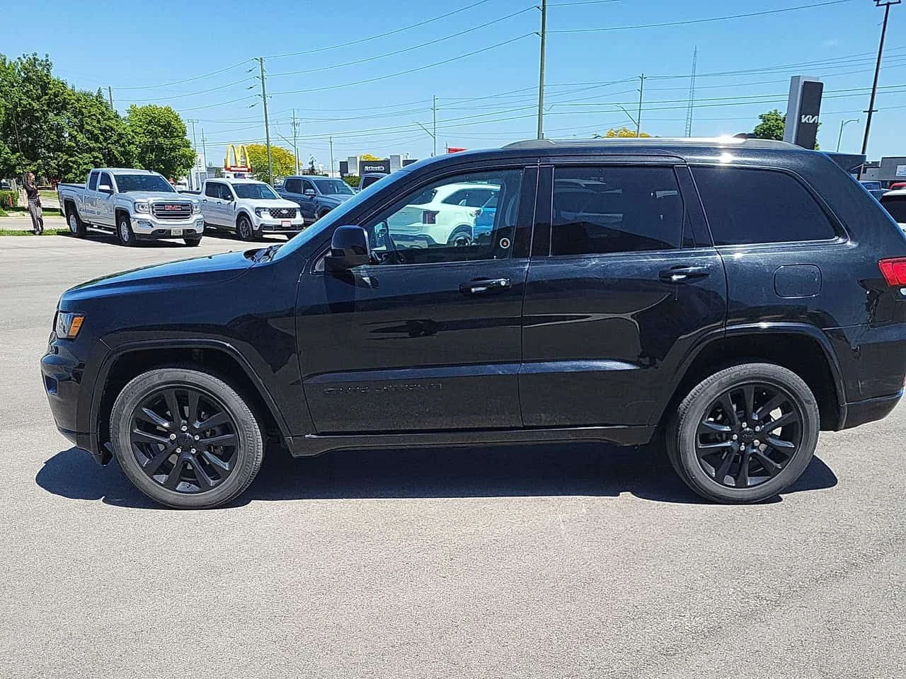 Jeep Grand cherokee * Altitude * АВТОКРЕДИТ БЕЗ ПЪРВОНАЧАЛНА ВНОСКА* , снимка 2 - Автомобили и джипове - 54734203