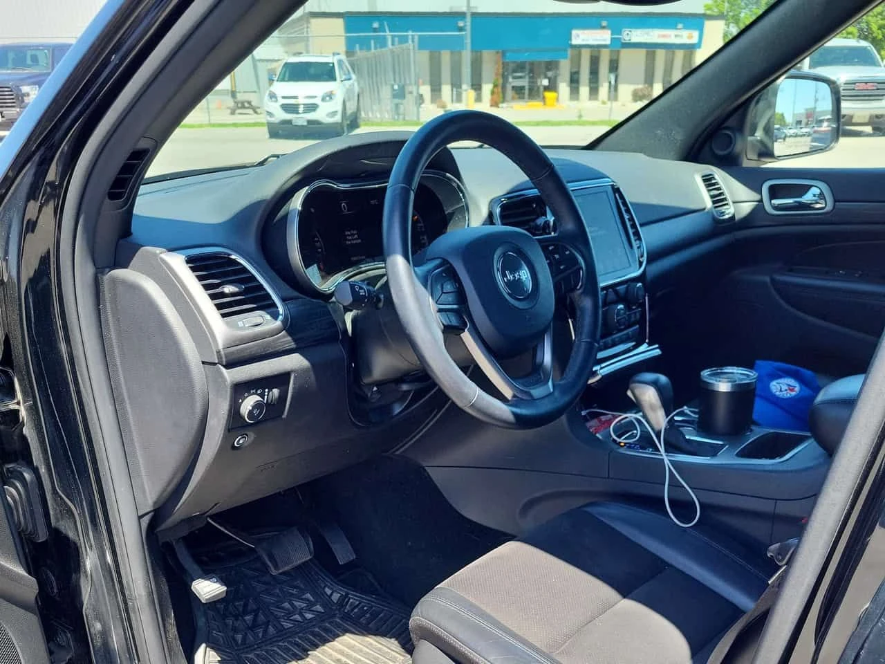 Jeep Grand cherokee * Altitude * АВТОКРЕДИТ БЕЗ ПЪРВОНАЧАЛНА ВНОСКА* , снимка 5 - Автомобили и джипове - 54734203