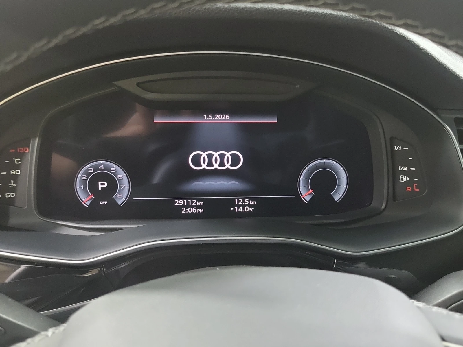 Audi Q8 Progressiv * Keyless * CARFAX * АВТО КРЕДИТ * , снимка 13 - Автомобили и джипове - 54804255