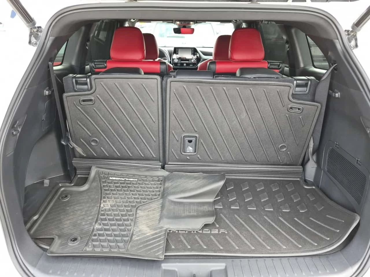 Toyota Highlander XSE  CARFAX, снимка 13 - Автомобили и джипове - 54869635