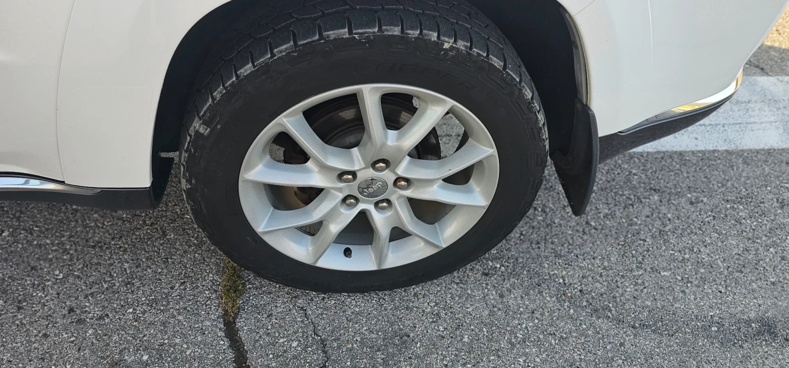 Jeep Grand cherokee, снимка 13 - Автомобили и джипове - 55825361