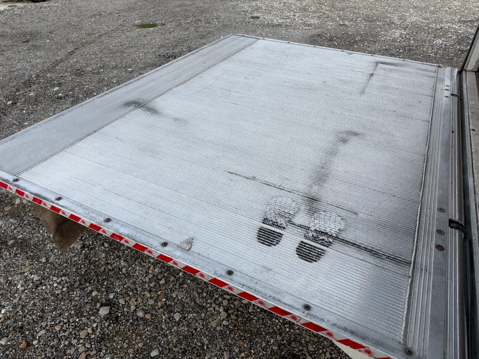 Iveco Daily 3.0!40-180!До3.5Т!П.Борд!Въз.възглавници!HI-MATIC! - изображение 10