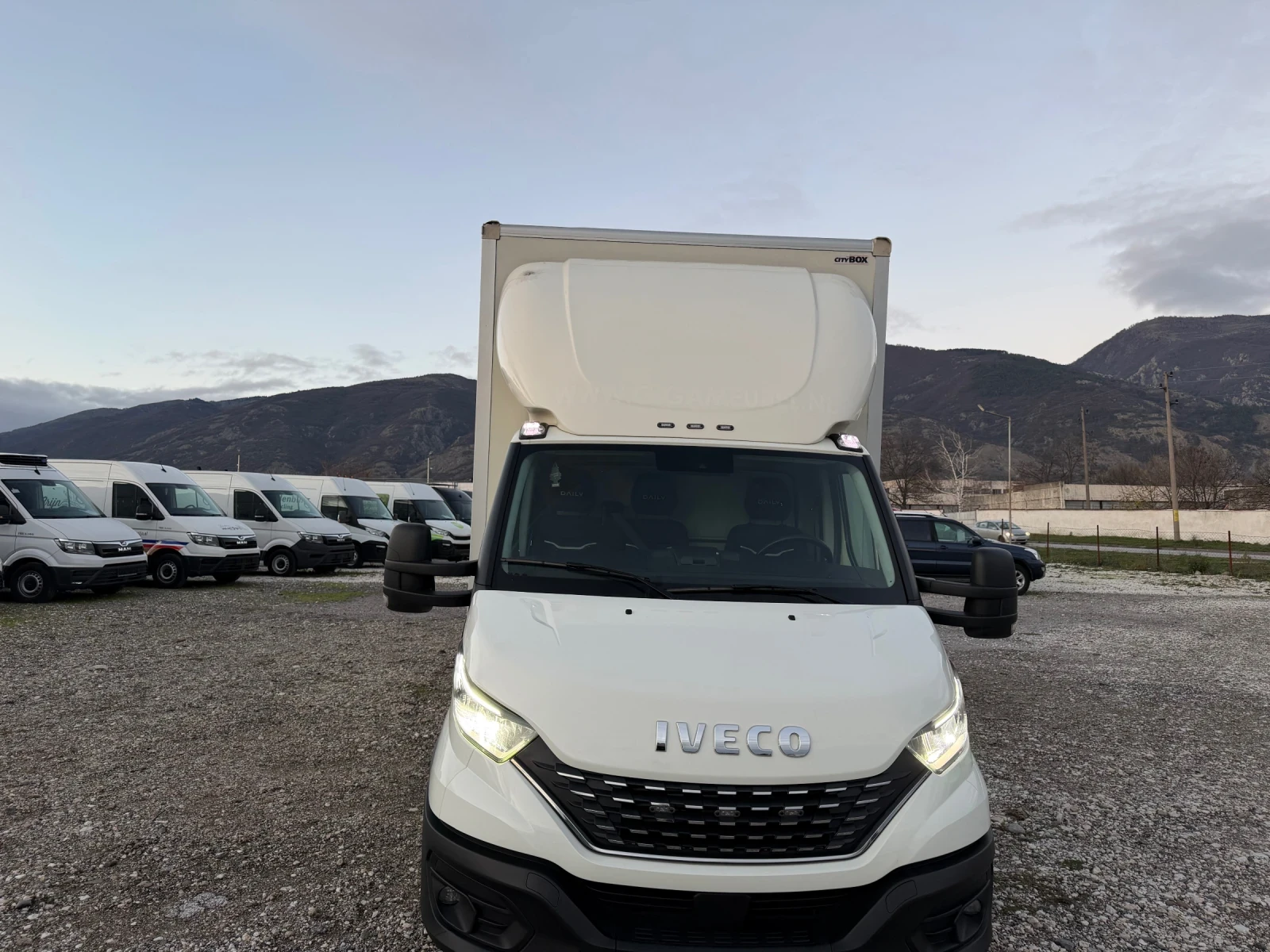 Iveco Daily 3.0!40-180!До3.5Т!П.Борд!Въз.възглавници!HI-MATIC! - изображение 3