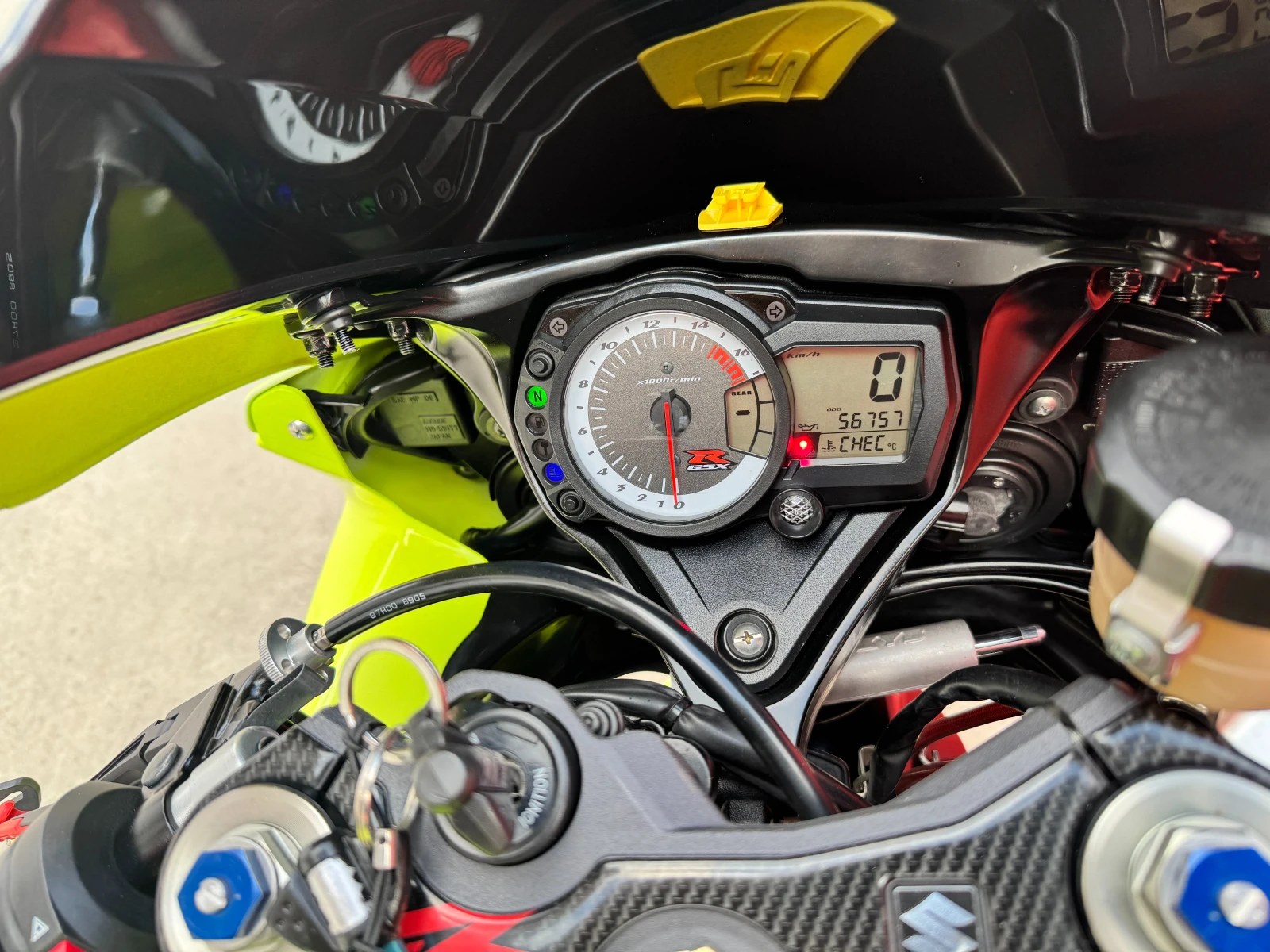 Suzuki Gsxr K9 750  - изображение 9