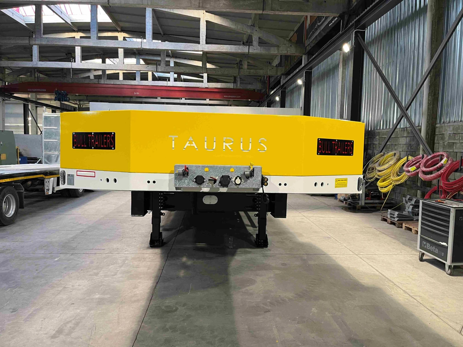 Полуремарке BULL TRAILERS TAURUS, снимка 10 - Ремаркета - 56369877