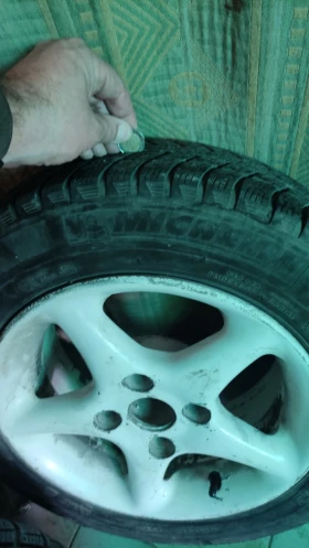 Гуми с джанти Michelin 165/65R14, снимка 6 - Гуми и джанти - 47836224