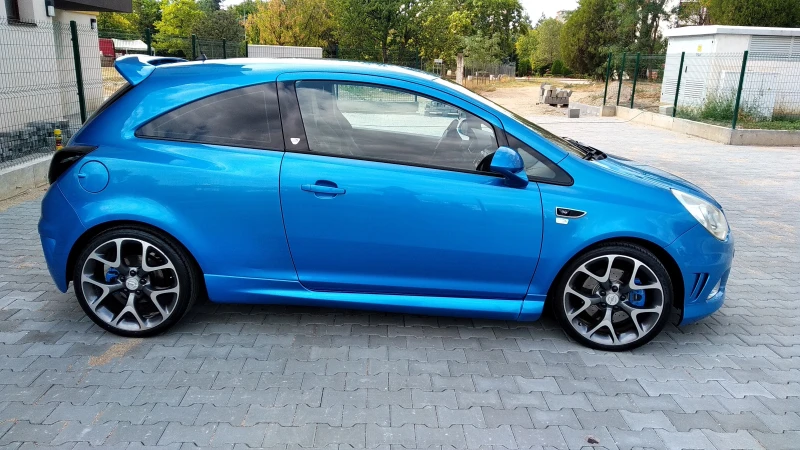 Opel Corsa OPC Limited Edition, снимка 3 - Автомобили и джипове - 47673339