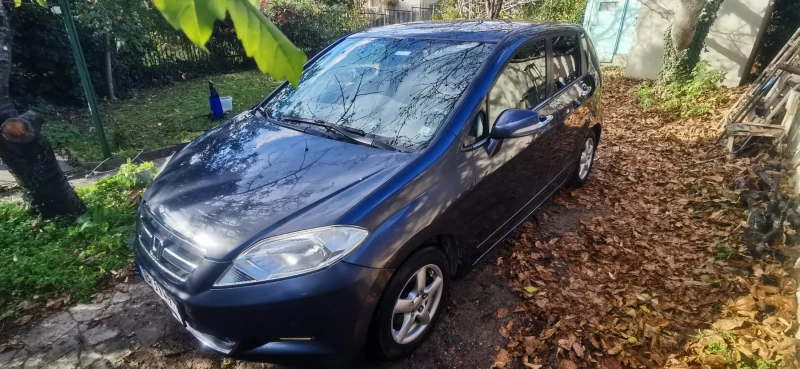 Honda Fr-v, снимка 2 - Автомобили и джипове - 48288928