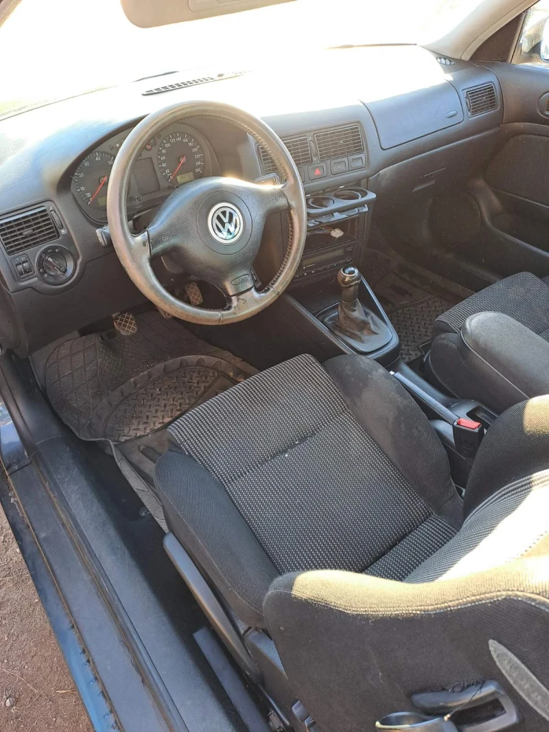 VW Golf 4, снимка 6 - Автомобили и джипове - 48074407