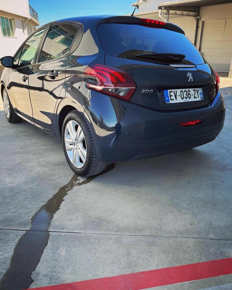 Peugeot 208, снимка 3 - Автомобили и джипове - 48352614