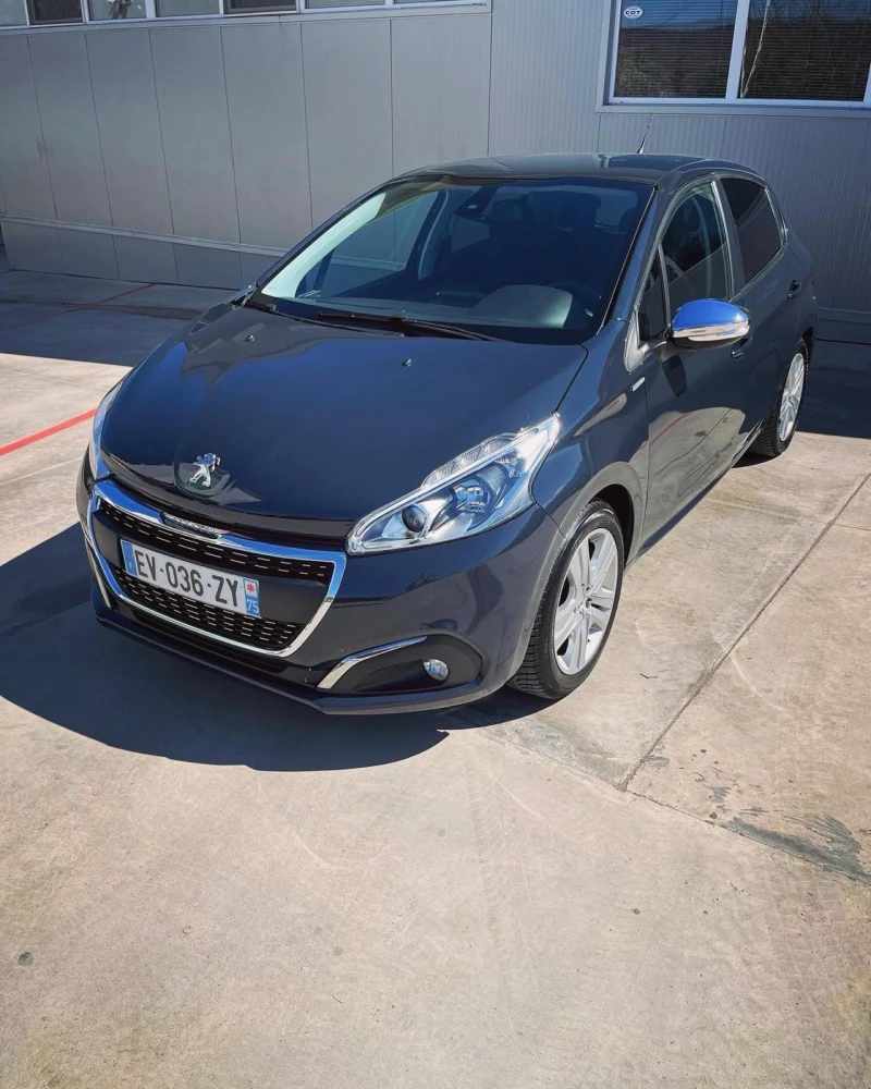 Peugeot 208, снимка 1 - Автомобили и джипове - 48352614