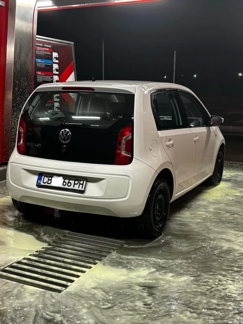VW Up, снимка 3 - Автомобили и джипове - 52338249