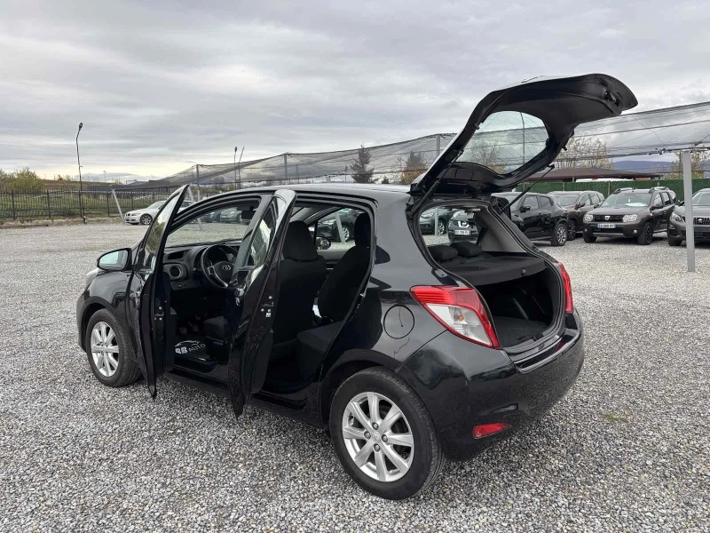 Toyota Yaris  1.4, Нов внос, снимка 7 - Автомобили и джипове - 52350436