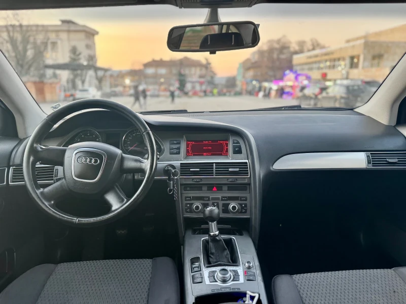 Audi A6 2.4 Бензин, снимка 6 - Автомобили и джипове - 52711329