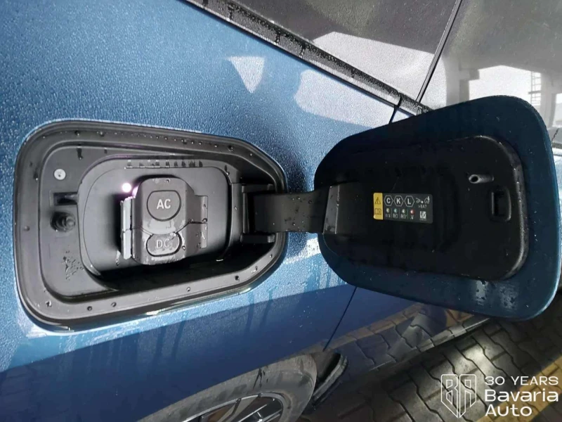 BMW iX 40 xDrive Sport, снимка 14 - Автомобили и джипове - 52834213