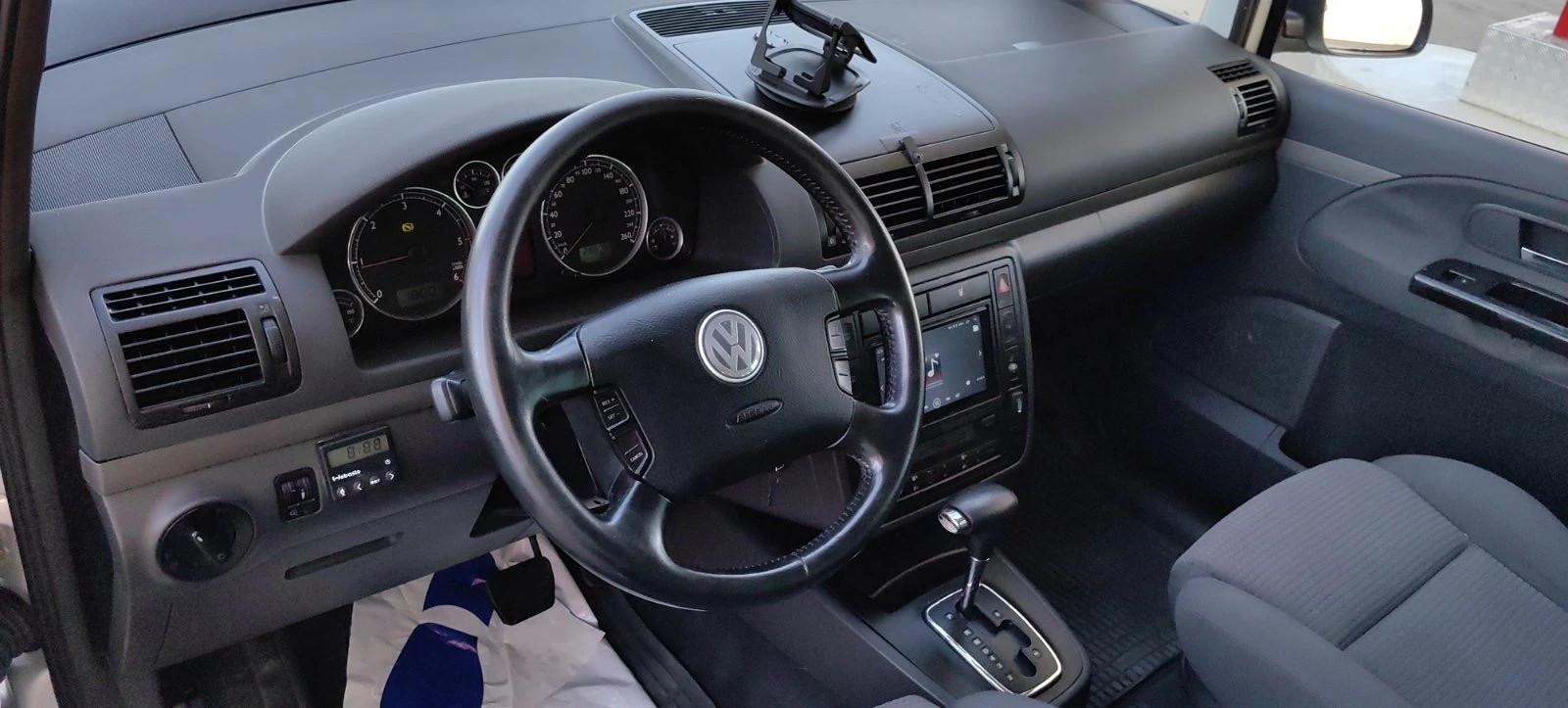 VW Sharan 1.9 TDI АВТОМАТИК - изображение 10