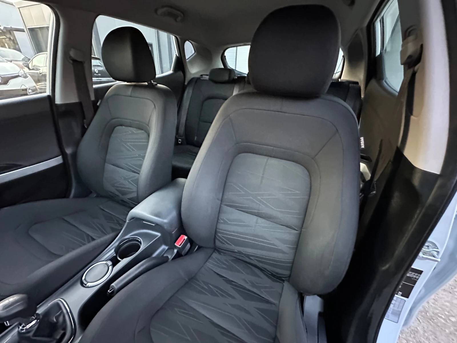 Kia Ceed 1.6BENZIN* FACE* 57456km* EVRO6 - изображение 10