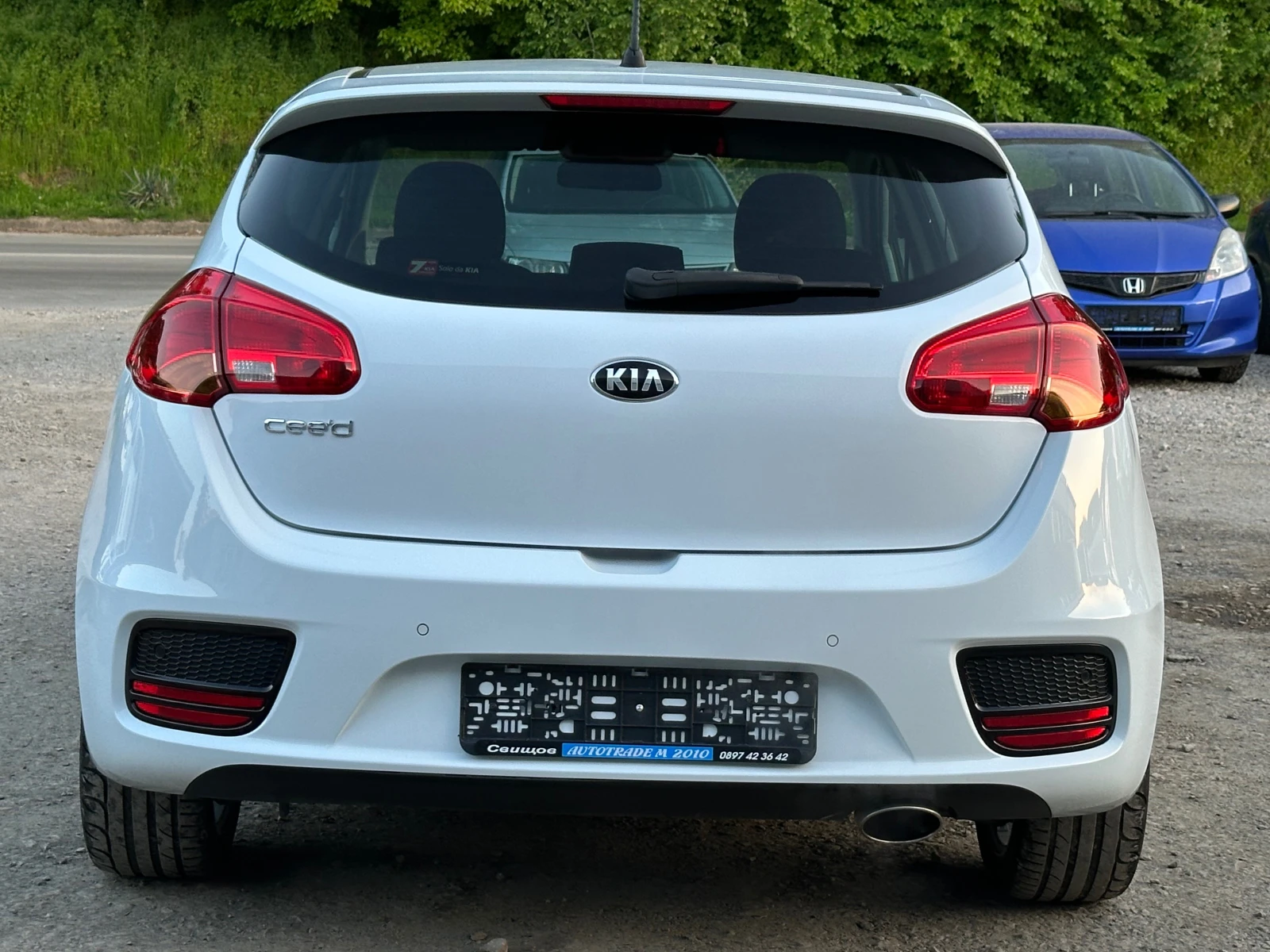 Kia Ceed 1.6BENZIN* FACE* 57456km* EVRO6 - изображение 5