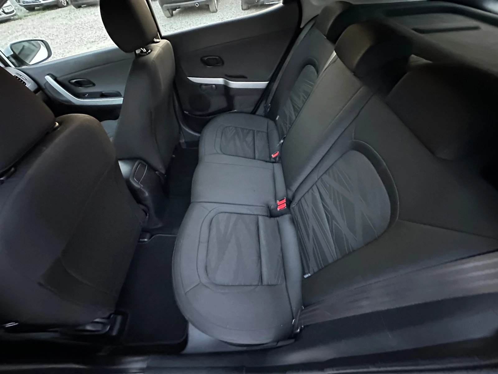 Kia Ceed 1.6BENZIN* FACE* 57456km* EVRO6 - изображение 8