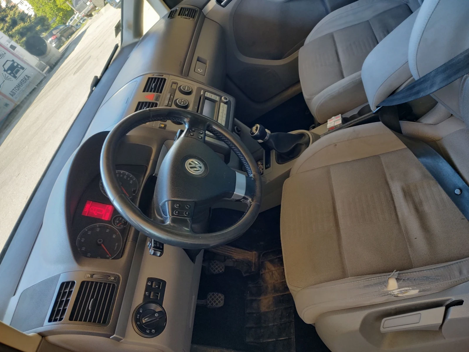 VW Touran 2.0 Eco fuel  - изображение 8