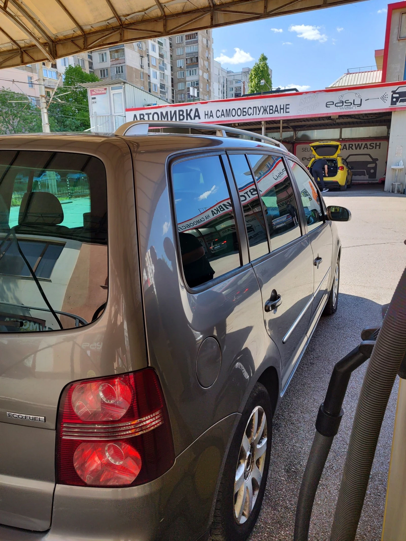 VW Touran 2.0 Eco fuel  | Mobile.bg   1