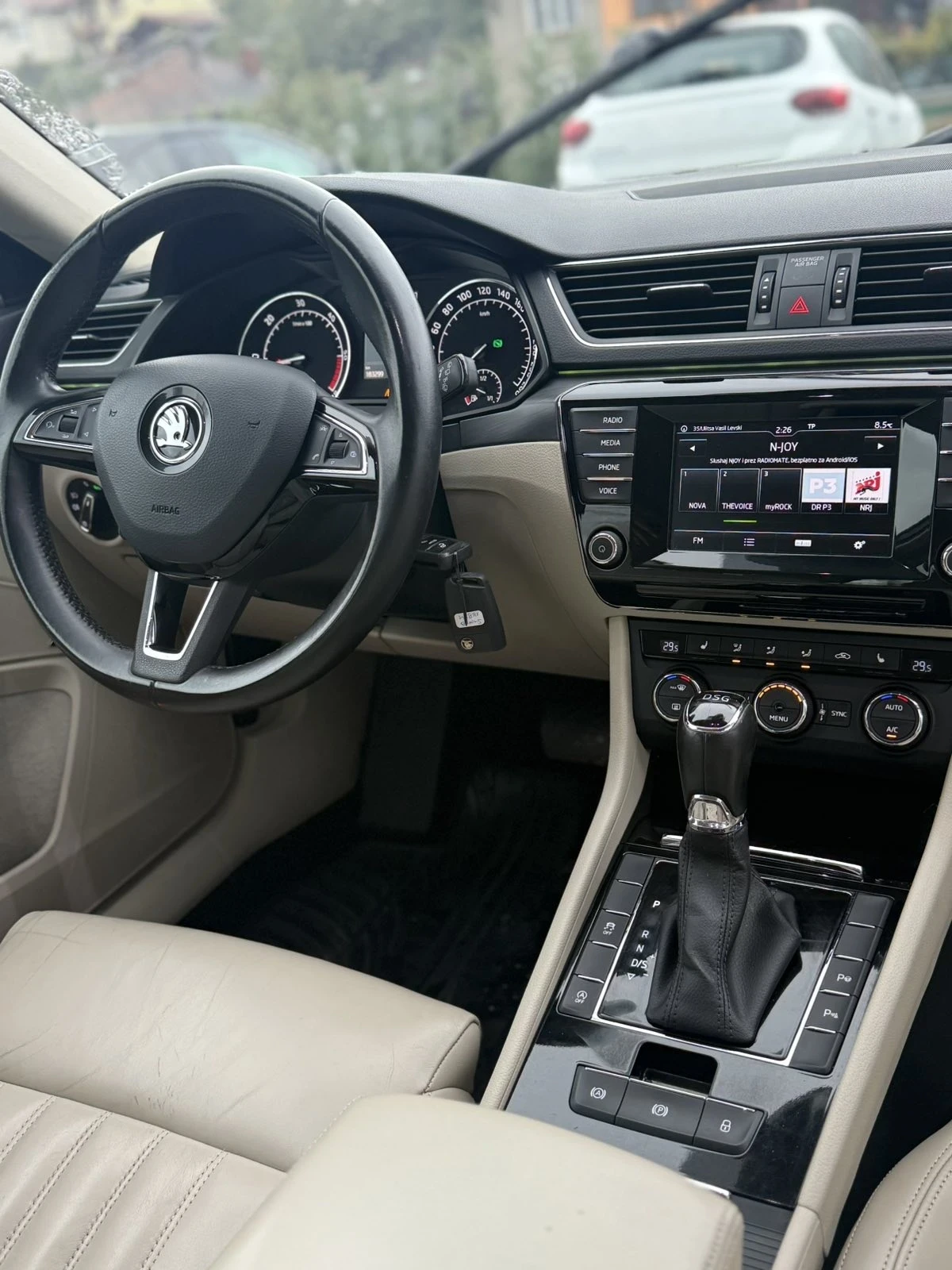 Skoda Superb 2.0 TDI 190kc DSG - изображение 5
