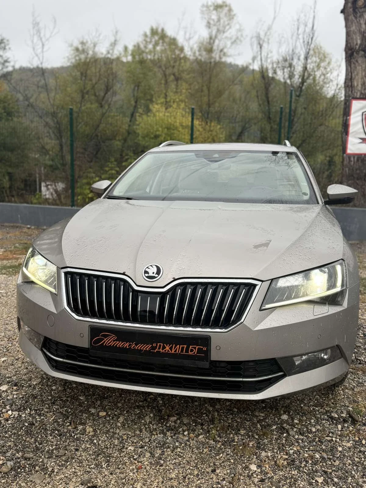 Skoda Superb 2.0 TDI 190kc DSG - изображение 10