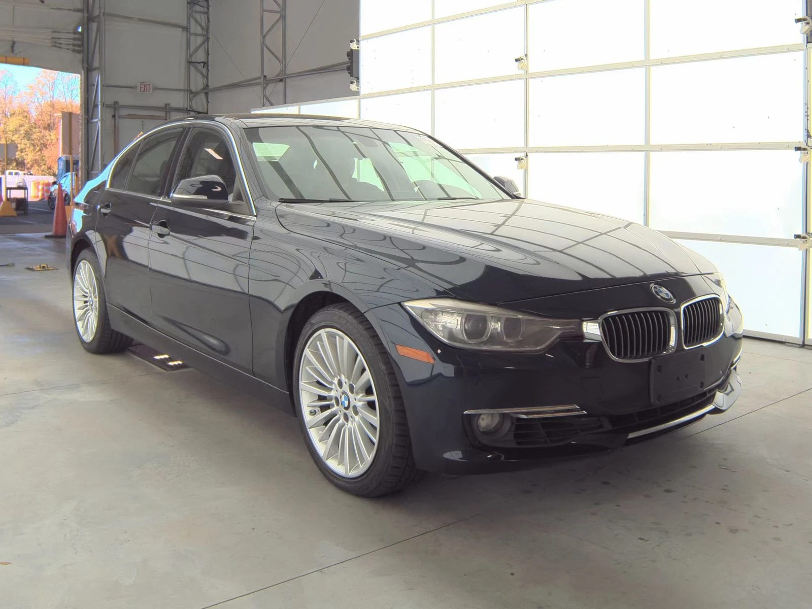 BMW 335 XDRIVE* ПОДГРЕВ* КАМЕРА* КЕЙЛЕС* LANE* ASSIST - изображение 3