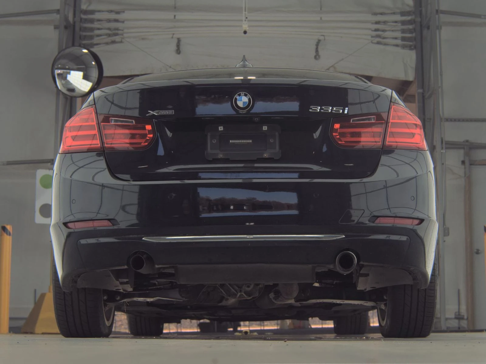 BMW 335 XDRIVE* ПОДГРЕВ* КАМЕРА* КЕЙЛЕС* LANE* ASSIST - изображение 6