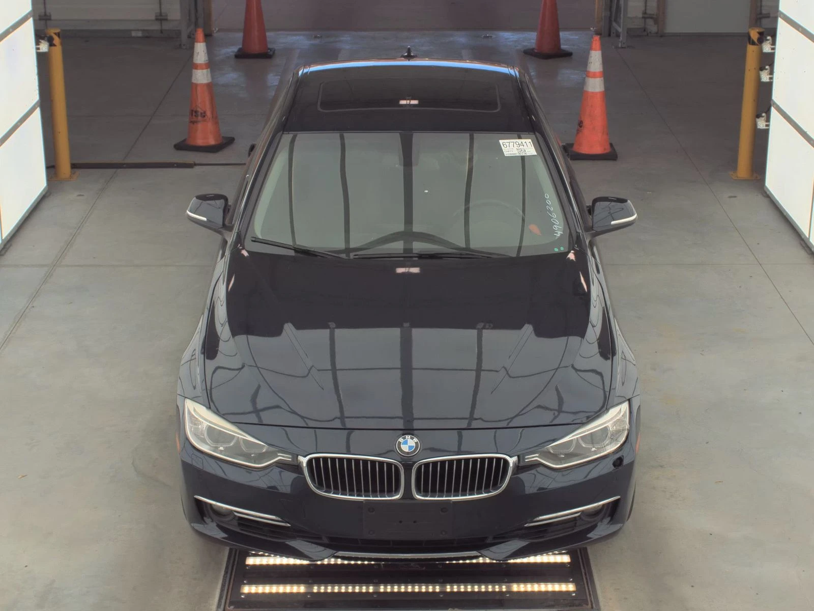 BMW 335 XDRIVE* ПОДГРЕВ* КАМЕРА* КЕЙЛЕС* LANE* ASSIST - изображение 7