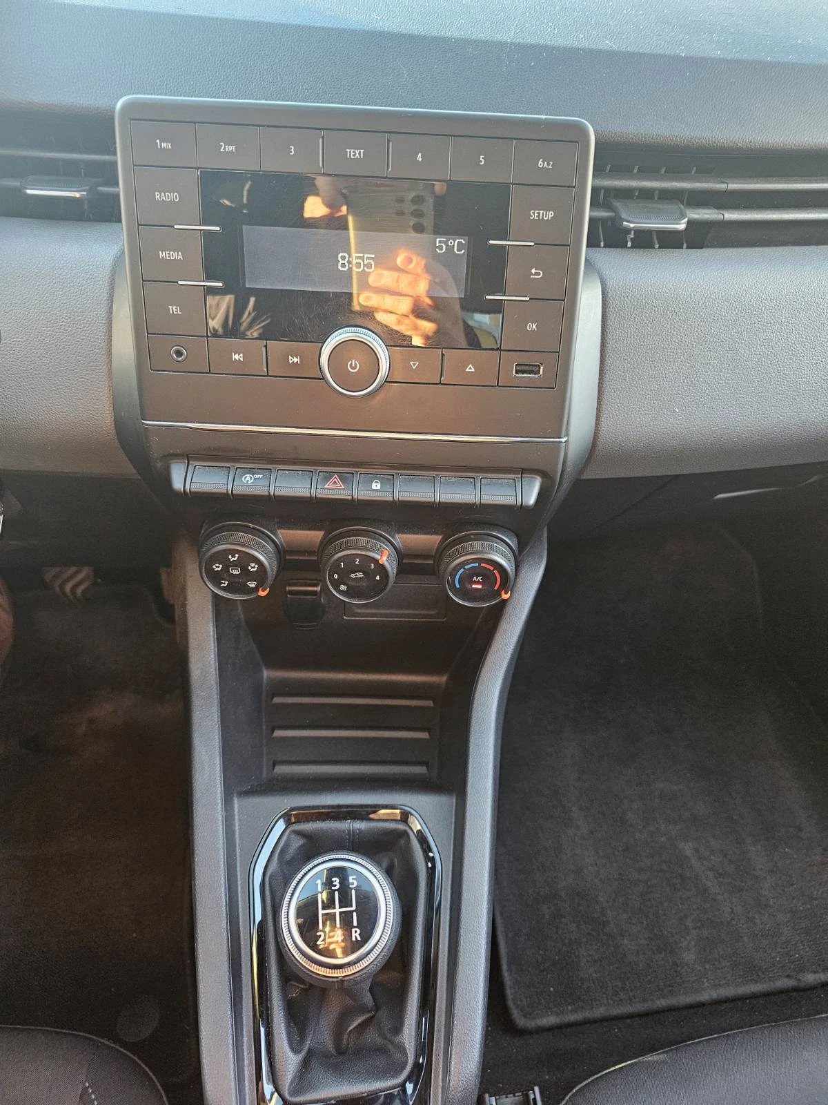 Renault Clio 1.0 TCe 75 - изображение 9