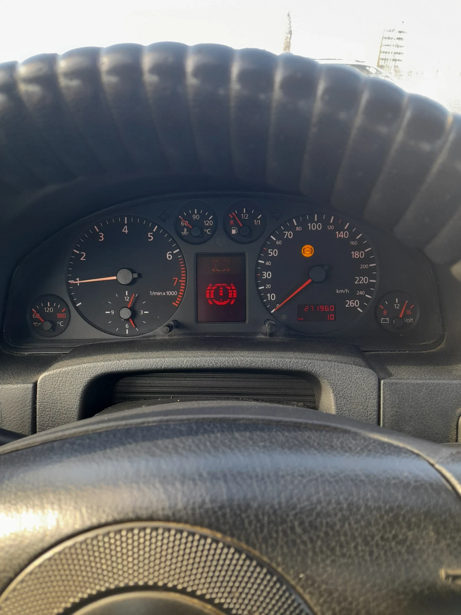 Audi A6 2.8 Quattro, Газ - изображение 7