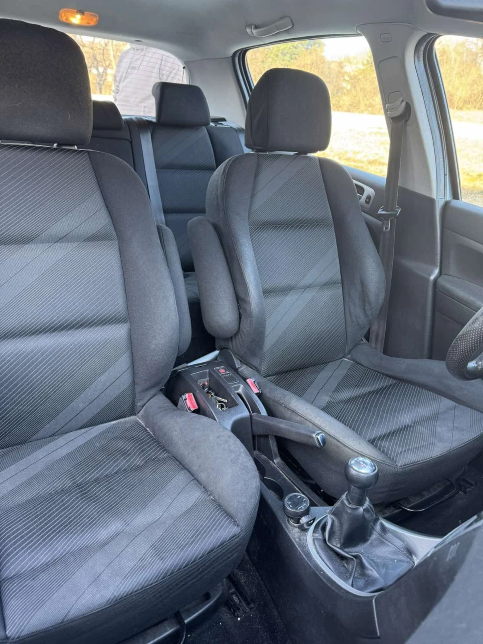 Peugeot 307 1.6hdi, снимка 8 - Автомобили и джипове - 53747256