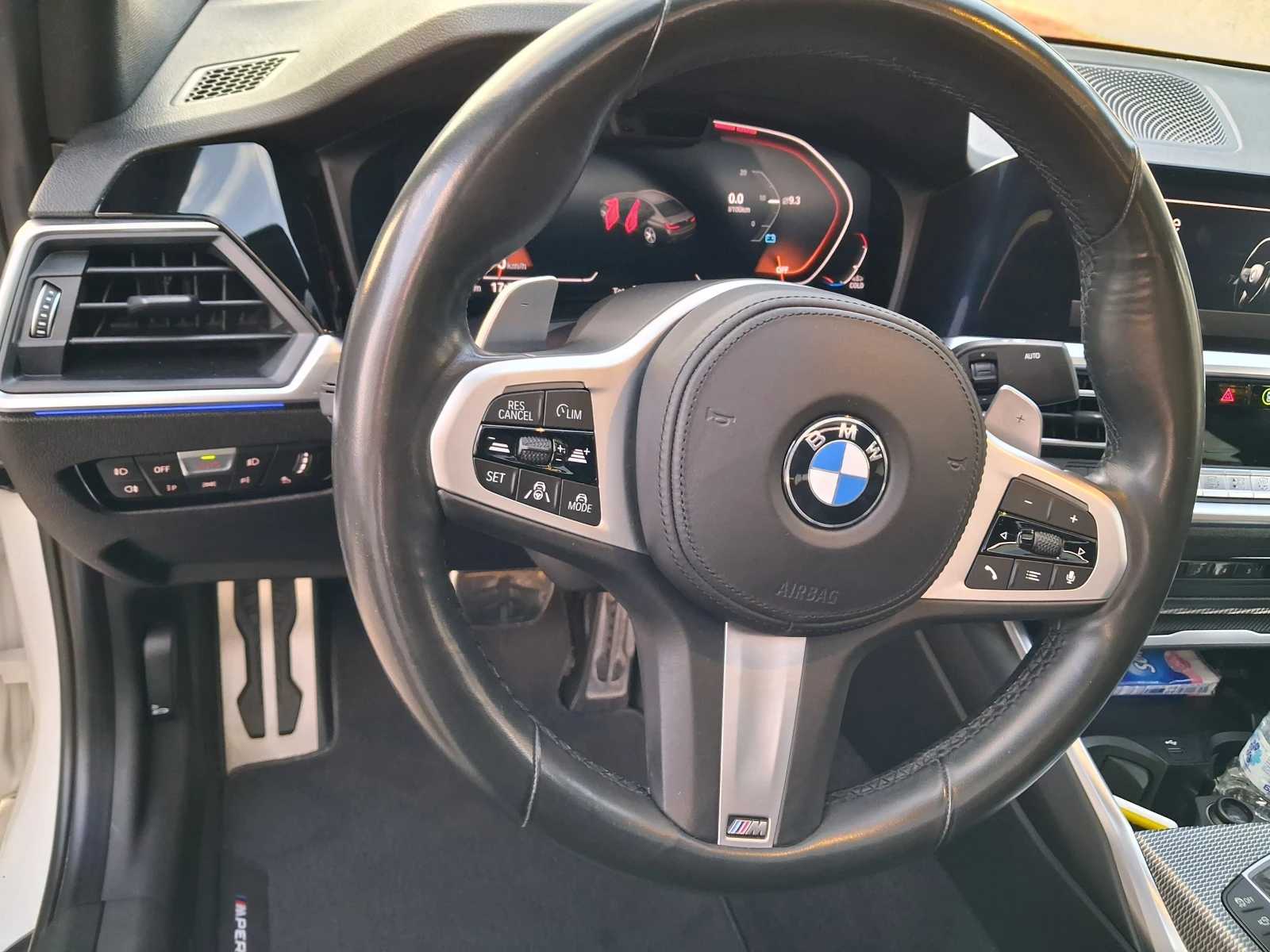 BMW 330 Sport-Paket Performance, снимка 17 - Автомобили и джипове - 53770766