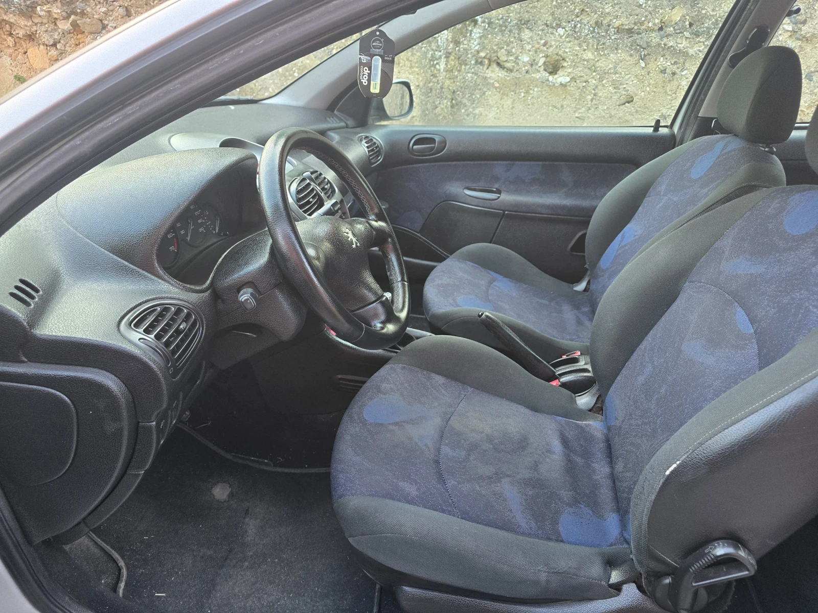 Peugeot 206 1.4i, снимка 7 - Автомобили и джипове - 53953367