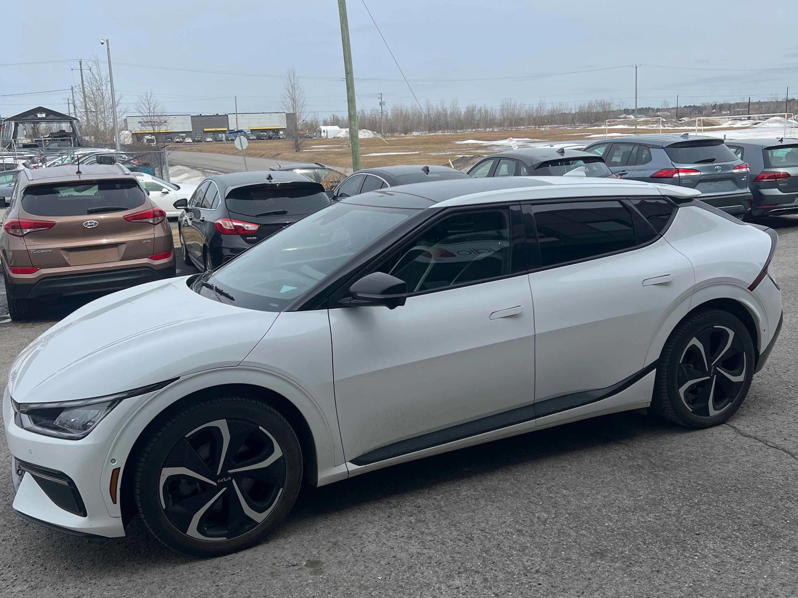 Kia EV6 AWD Long Range w/GT-Line Pkg* Pano* 360view* Обдух, снимка 4 - Автомобили и джипове - 54073191