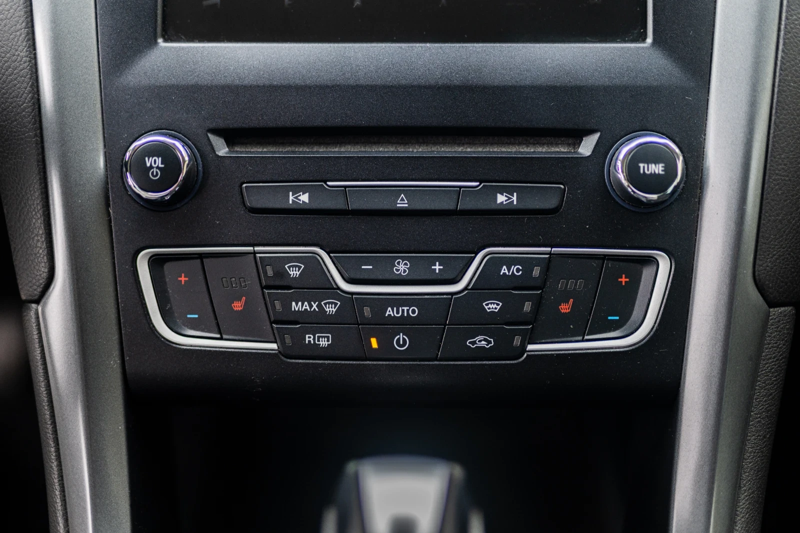 Ford Mondeo 2.0, снимка 16 - Автомобили и джипове - 54222363