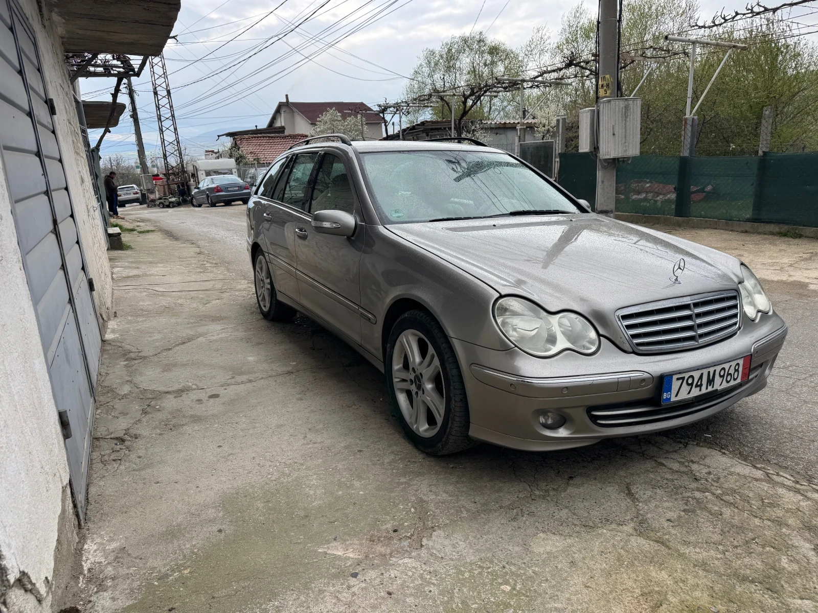 Mercedes-Benz C 200, снимка 2 - Автомобили и джипове - 54274981