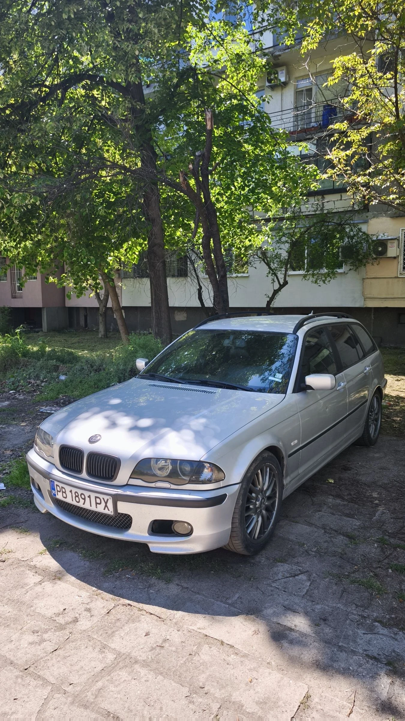 BMW 330